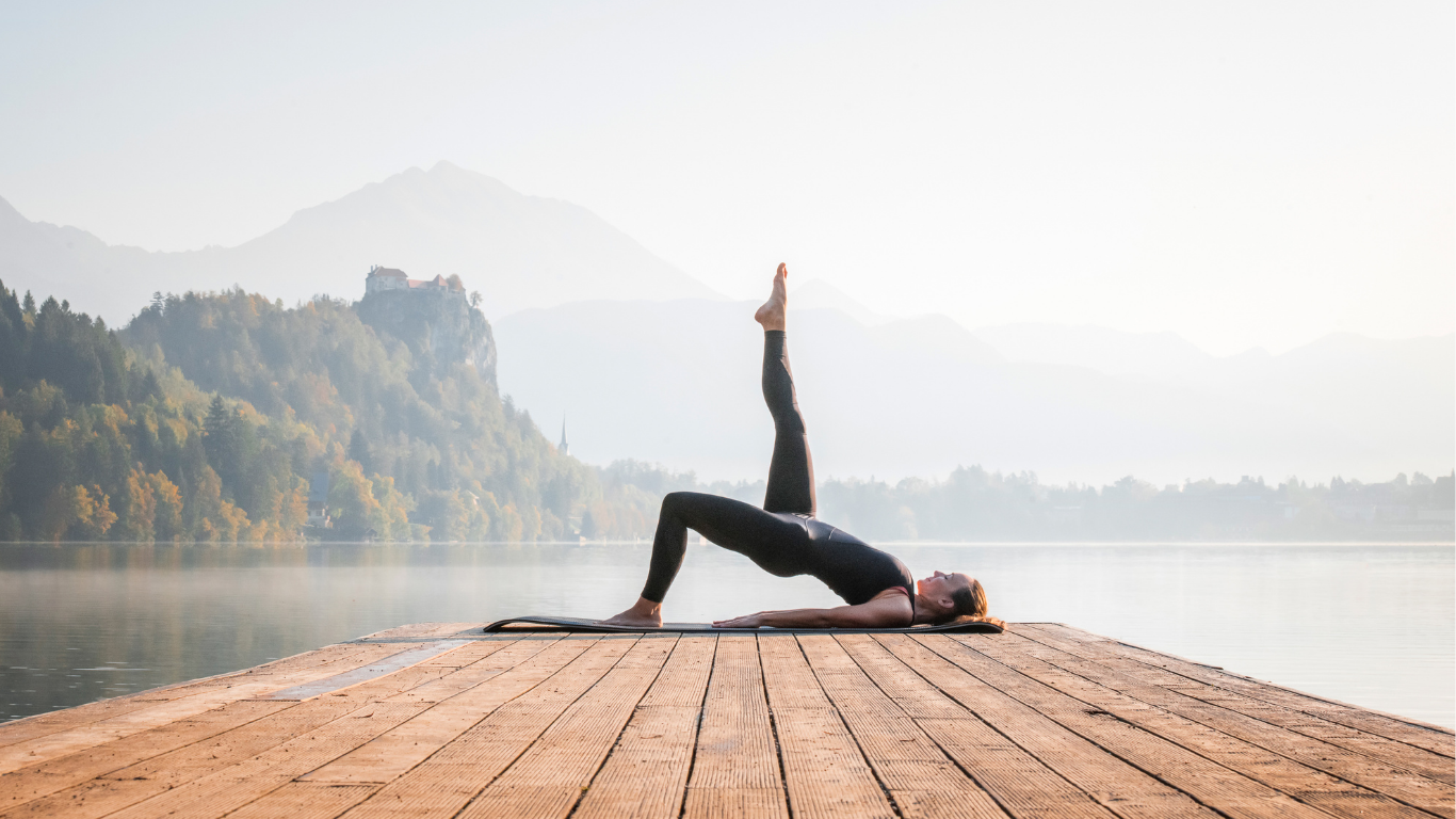 Femme en yoga – sérénité et prévoyance libre 3e pilier B
